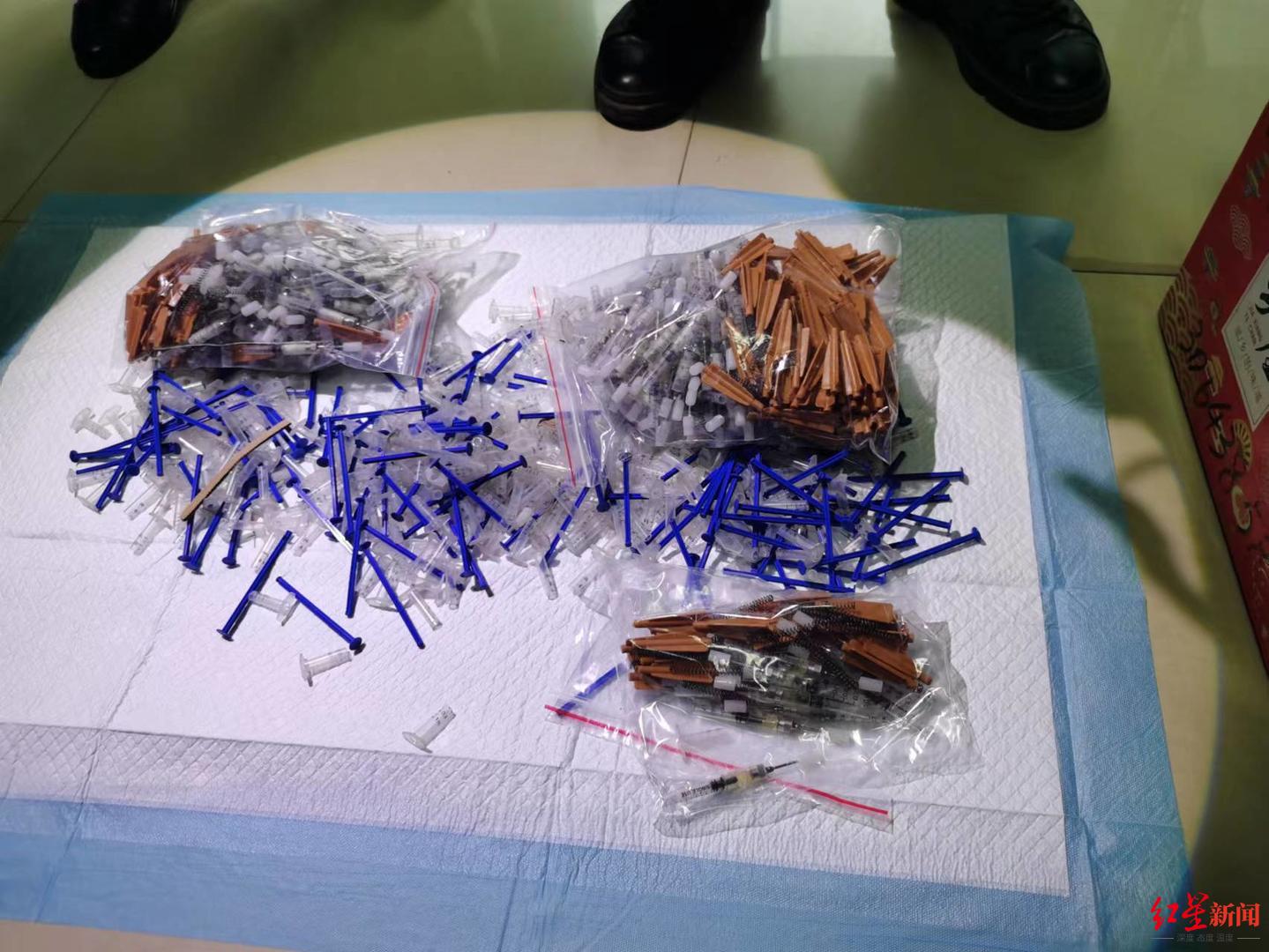 一年前的毒狗案牵出系列案：警方捣毁毒镖生产销售源头，又一毒狗嫌疑人被抓1
