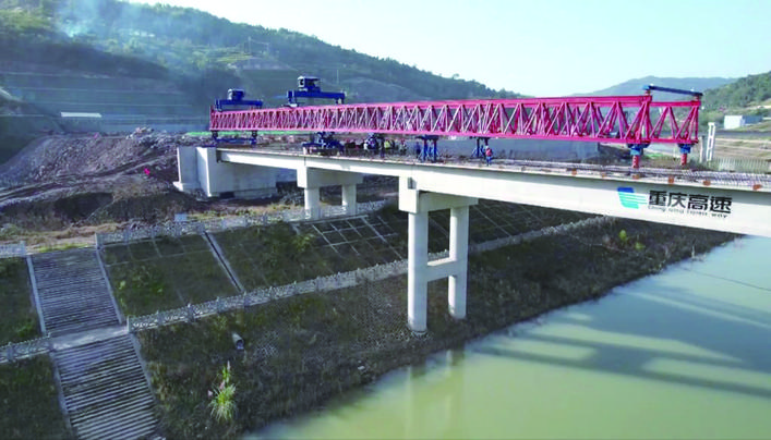 万州新田港二期项目连接桥施工现场。三峡传媒网记者 王晨旭 摄
