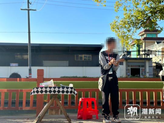 17岁脑瘫少年卖爆米花冲上热搜，妈妈：他站在那里已经成功了2