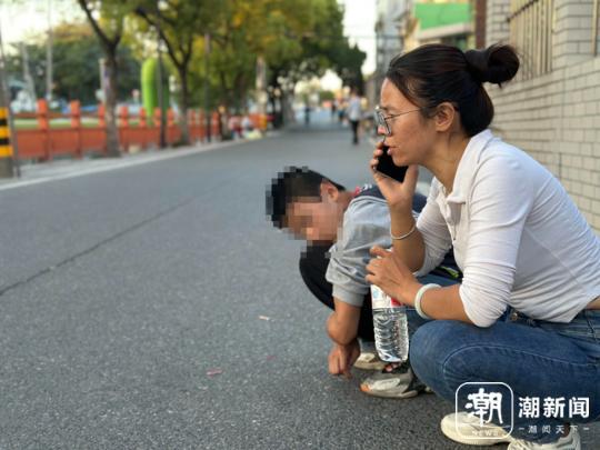 17岁脑瘫少年卖爆米花冲上热搜，妈妈：他站在那里已经成功了4
