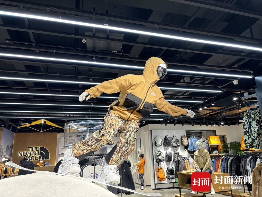 冲锋衣大火背后：有代工厂销量增加50% 消费者为“跟风”买单？3