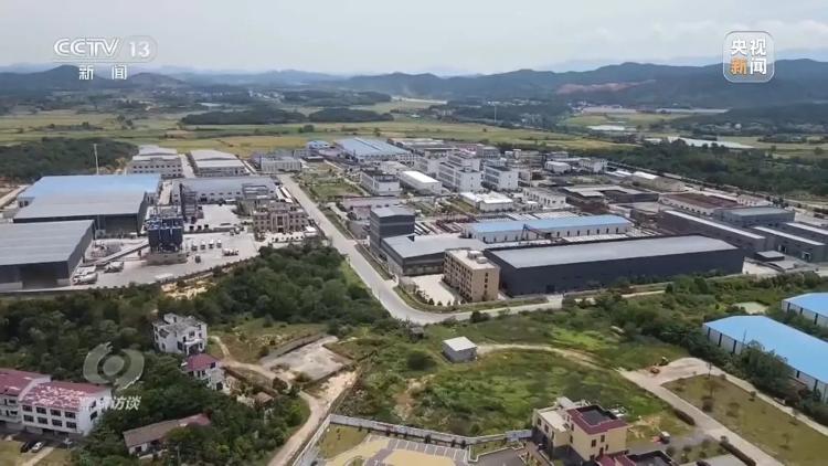 千亩耕地被重度污染，有涉事企业负责人微笑受访：每年要交大几千万的税，对当地有贡献5