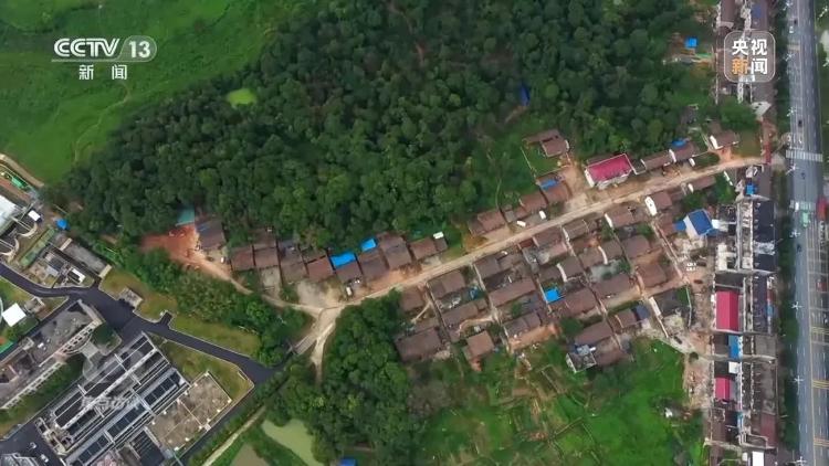 千亩耕地被重度污染，有涉事企业负责人微笑受访：每年要交大几千万的税，对当地有贡献24