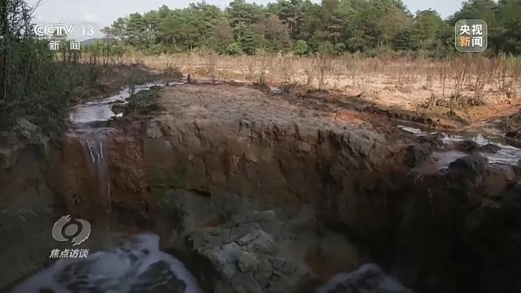 千亩耕地被重度污染，有涉事企业负责人微笑受访：每年要交大几千万的税，对当地有贡献22