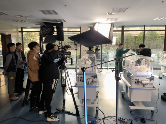 纪录片《守护大熊猫之福宝诞生记》揭开大熊猫的“新秘密”4