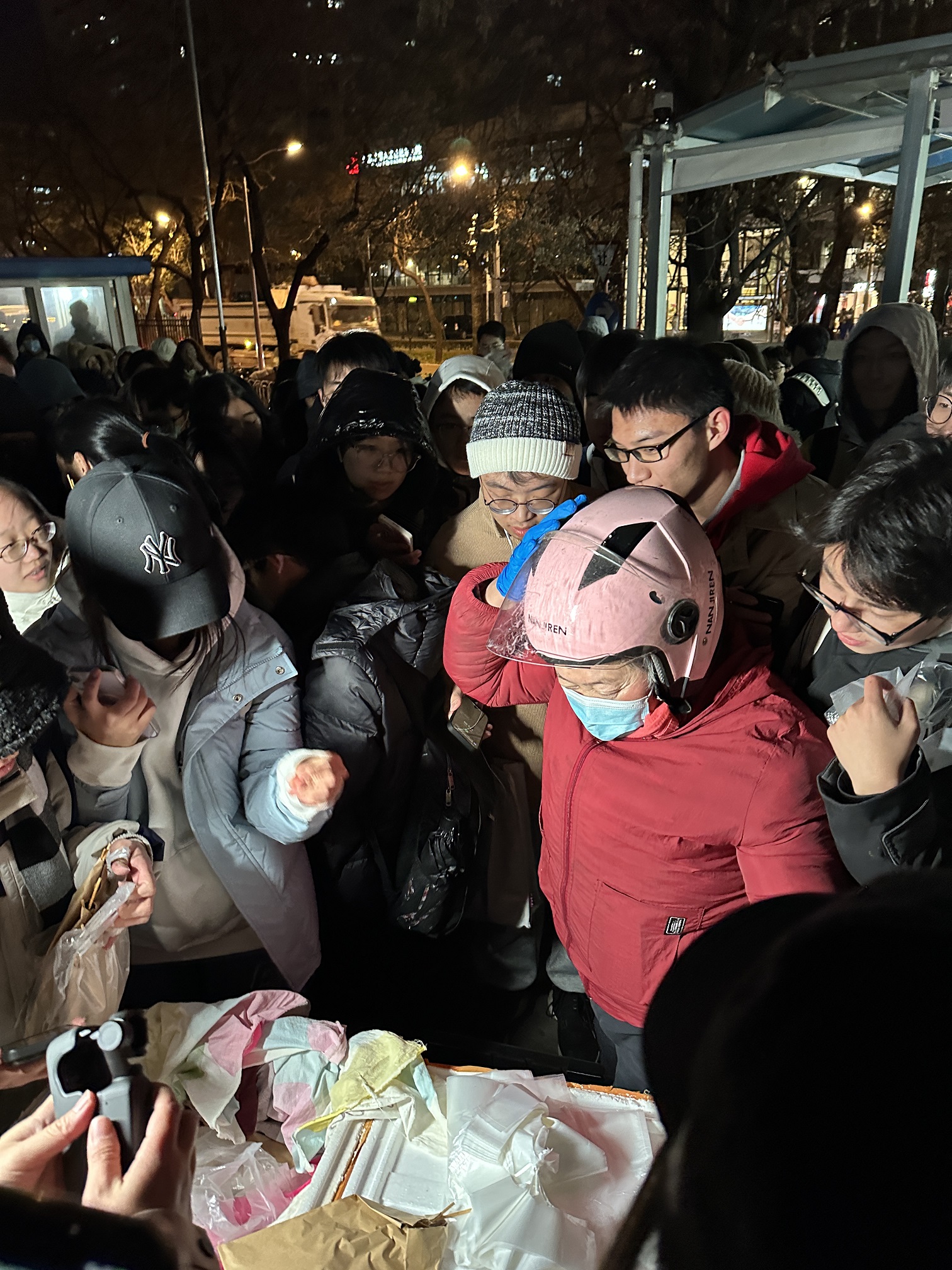 清北人三大高校生争抢，“鹅腿阿姨”是“何方神圣”？2
