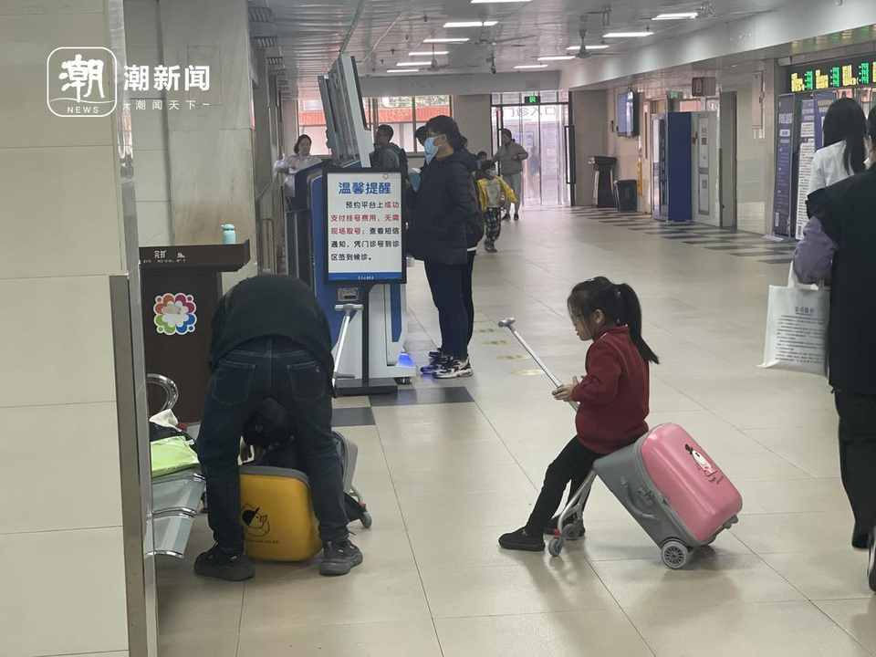 越来越多娃中招！呼吸道疾病高发，露营车、晾衣杆成“输液神器”12