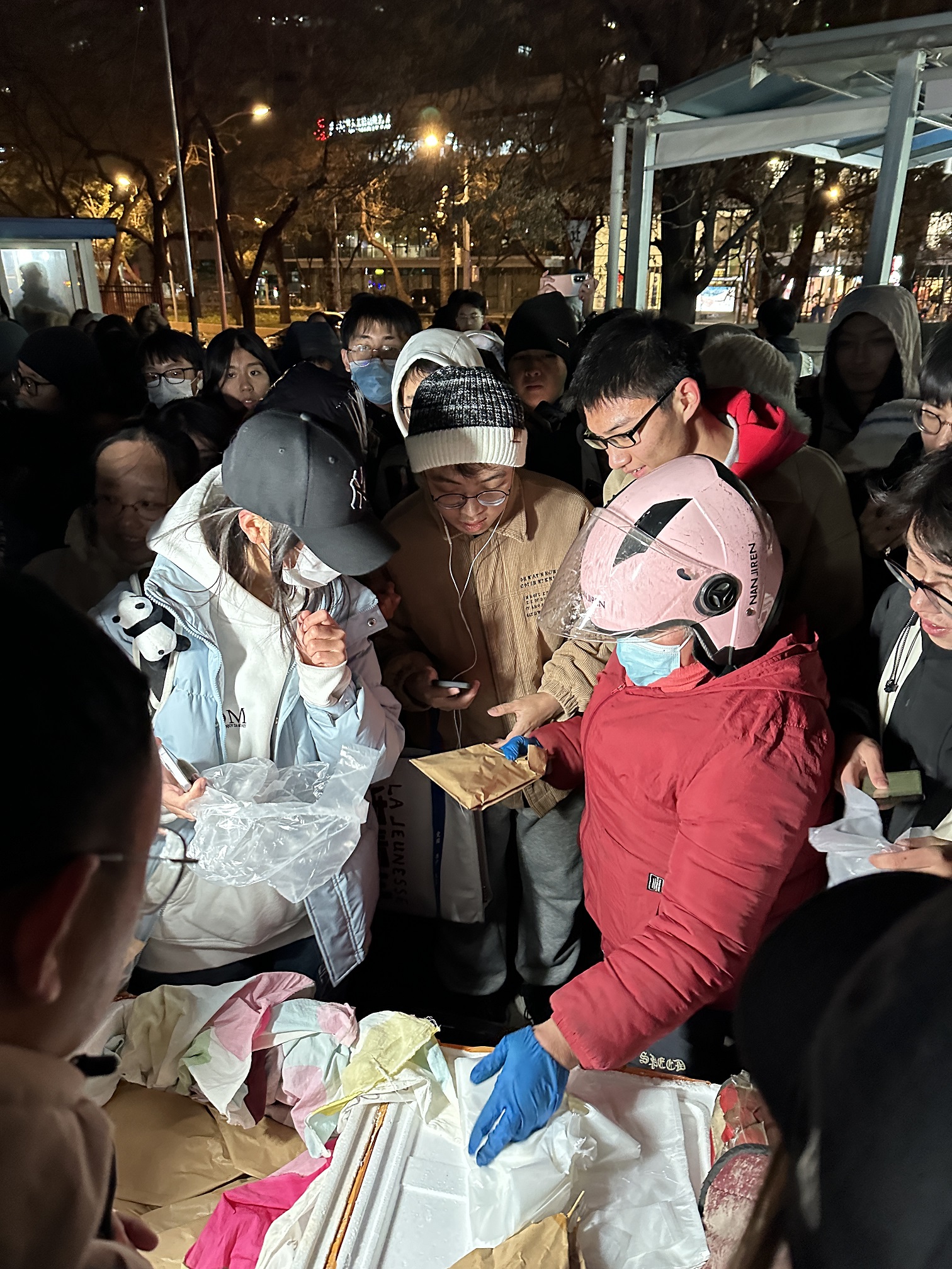 清北人三大高校生争抢，“鹅腿阿姨”是“何方神圣”？1