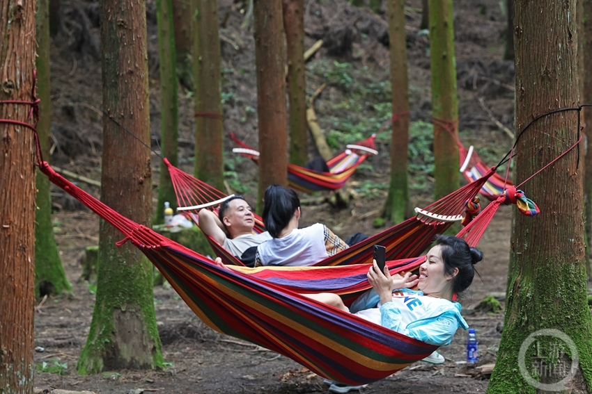 重庆彭水：避暑纳凉持续“升温”