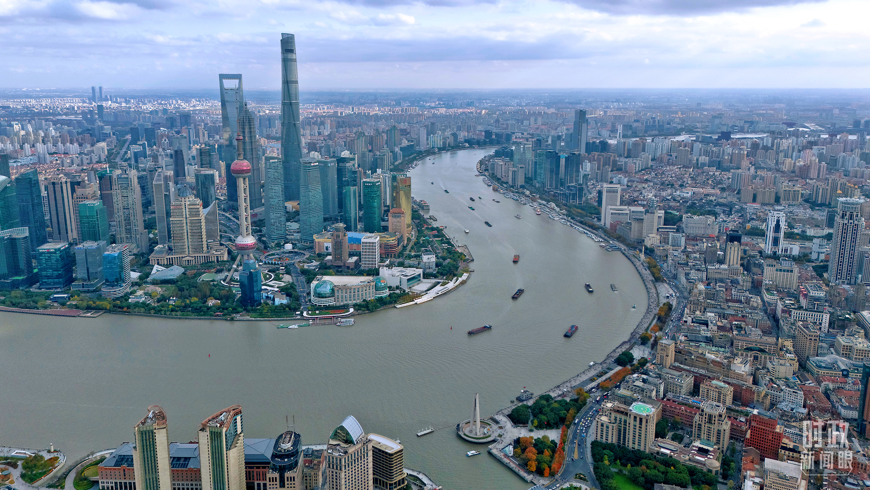 时政新闻眼丨习近平再赴上海考察，重点关注了什么？5
