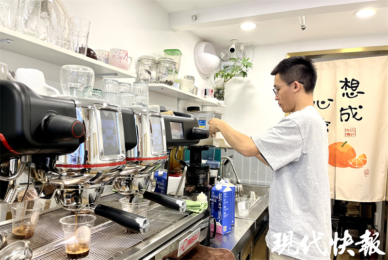 连锁咖啡品牌疯狂拓店，价格战下独立小店被“围剿”？3