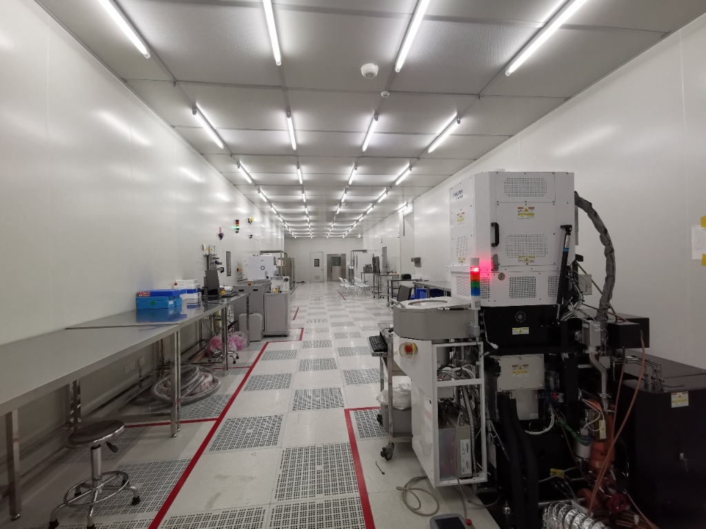 北京理工大学重庆微电子研究院微纳制造工艺线。西永微电园供图