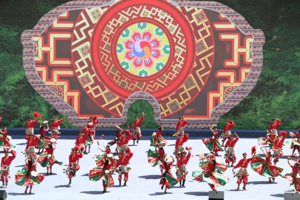 丁青热巴舞