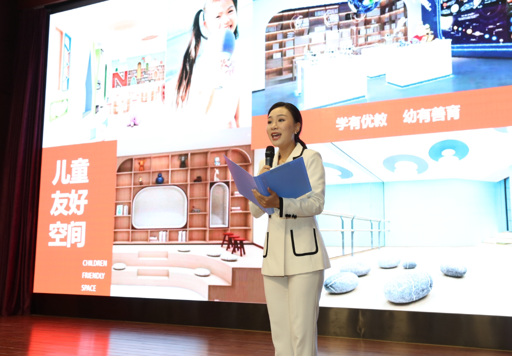 路演团队演讲中。重庆市妇联供图