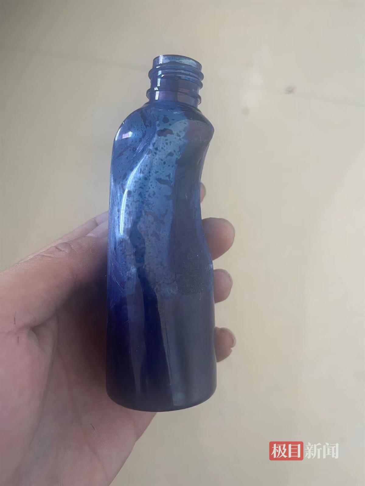 男子输游戏被盖猪肉印章两天洗不掉，业内人士：去求助化学老师2