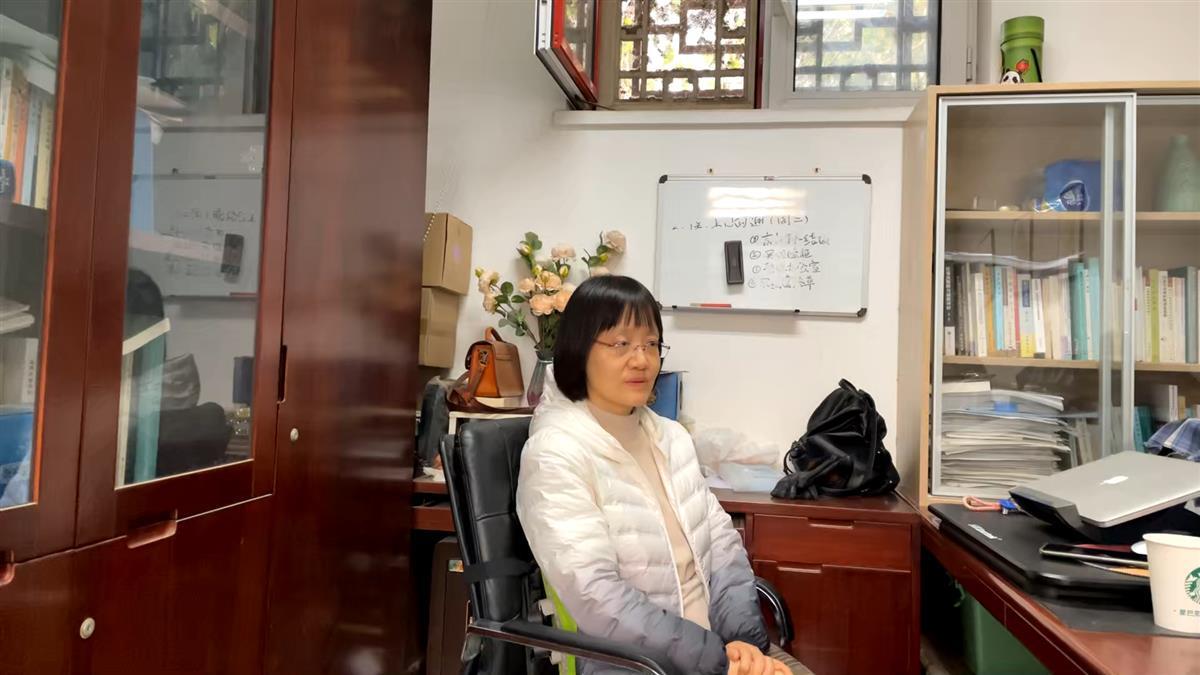 北大副教授“右眼维权案”一审判决被撤销，当事人：重审意味着有翻盘的机会2