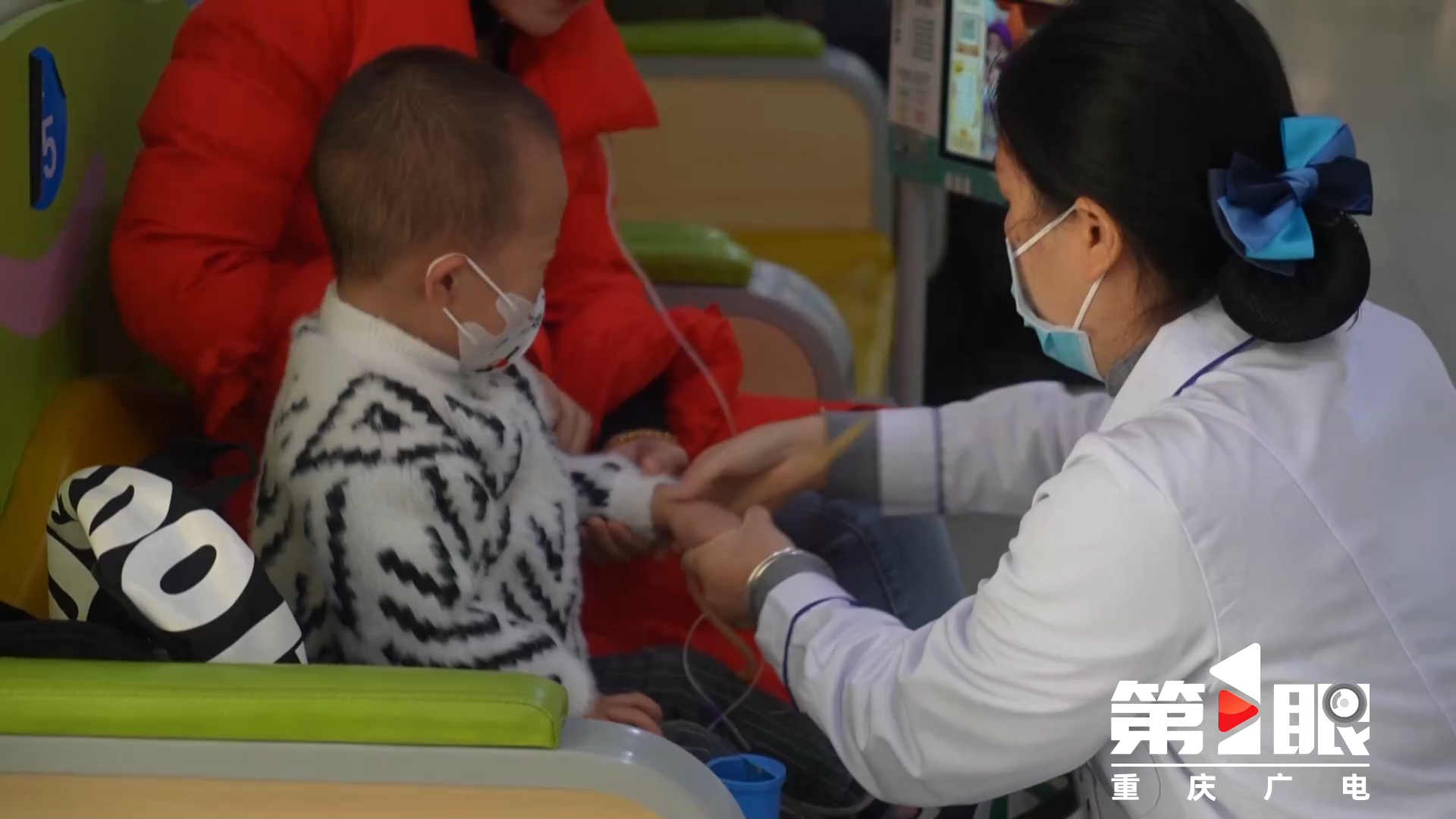 方便就近就诊！重庆共有1000余家医疗机构提供儿童诊疗5