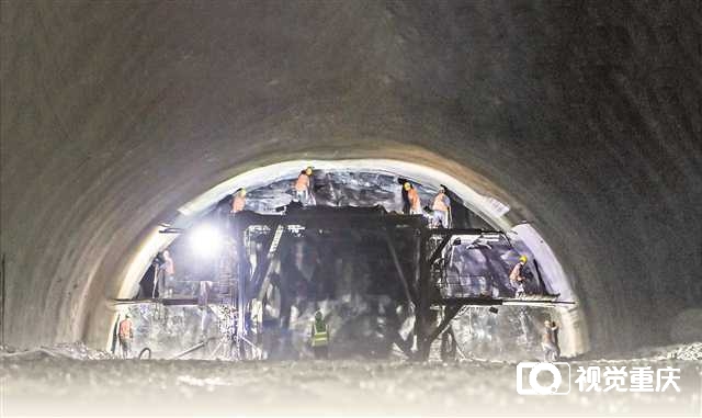 修一座隧道，数位院士和专家“把脉”</p><p>重庆“隧道之城”建设难度超乎你想象