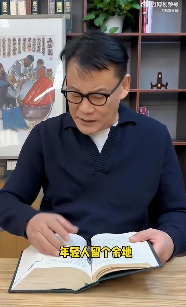 被质疑思维老化，董明珠回应：年轻人不该以自我为中心！5