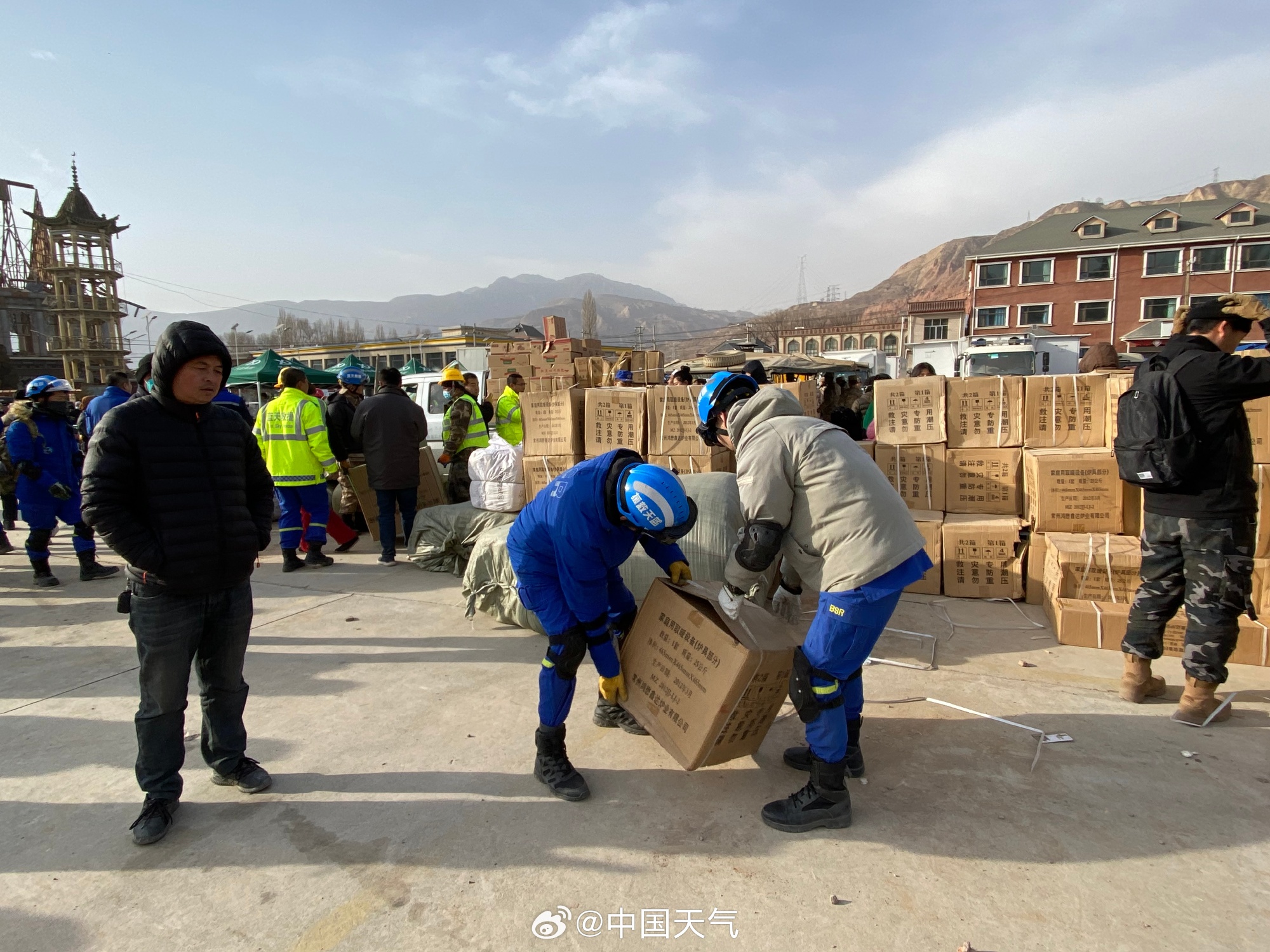 四问积石山6.2级地震：低温将持续多久？不同人群该如何应对？2