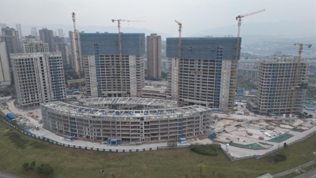 提前6个月 重庆果园港国际枢纽经济产业园二期主体结构封顶