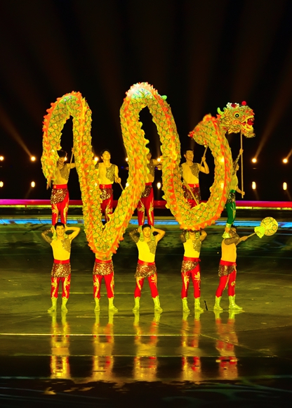 舞龙表演。重庆玄天湖文化旅游开发有限公司供图 华龙网发