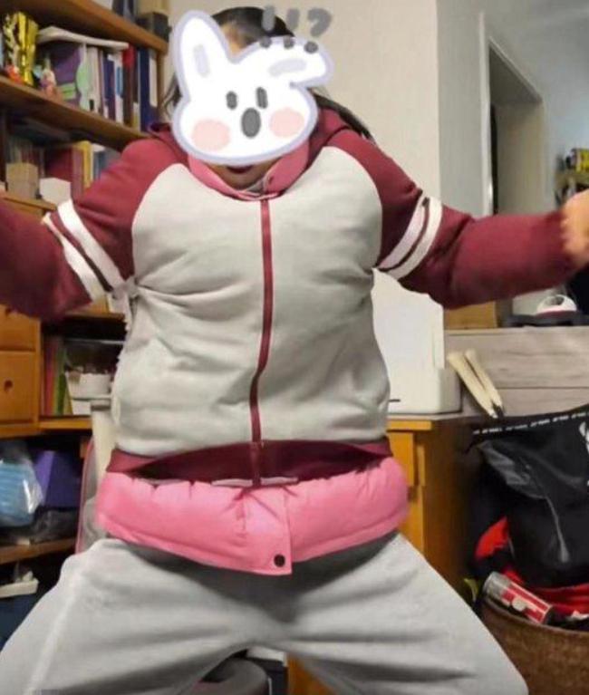 “穿校服变小面包” 多地明确低温天不强制学生穿校服3
