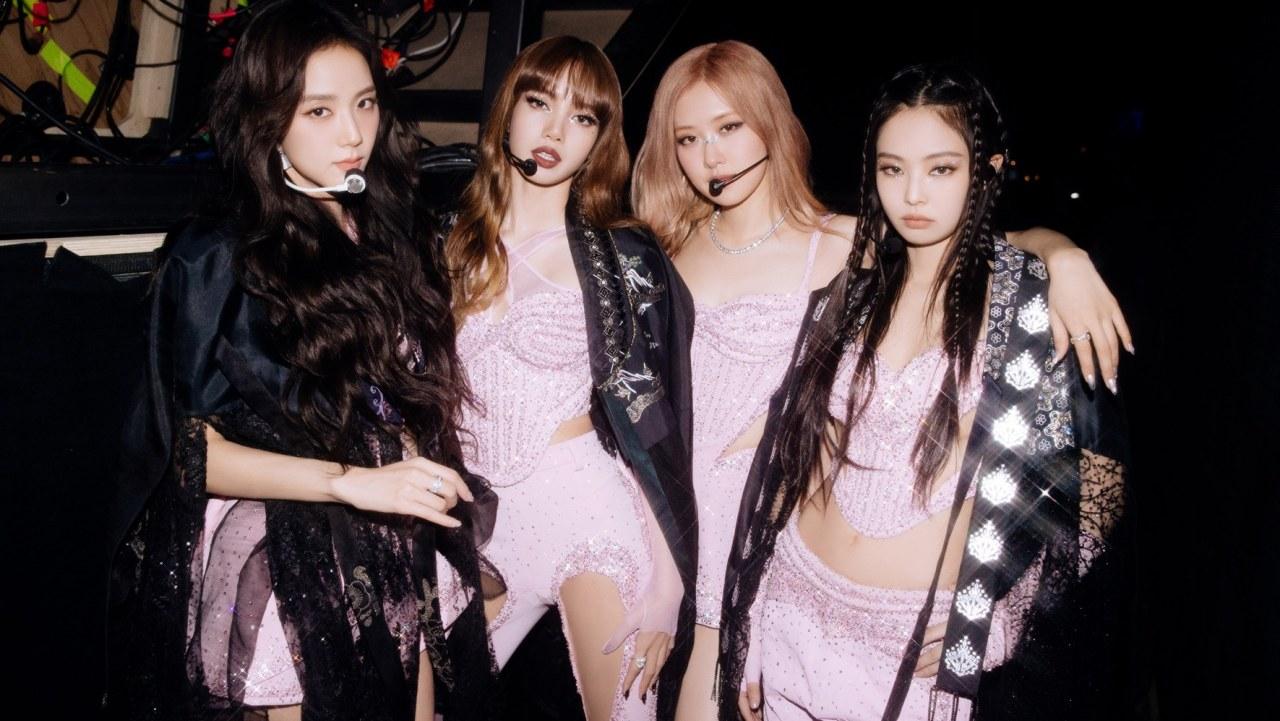 BLACKPINK宣布团体续约，但个人合约还未谈妥
