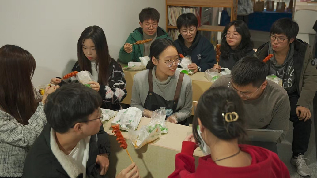 浙江一高校为考研学生设“深夜食堂”，售“好彩头”夜宵2