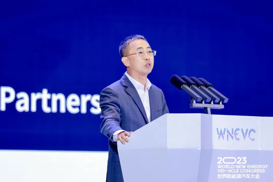 明年，超10万个全液冷超快充充电桩！华为重磅官宣！1