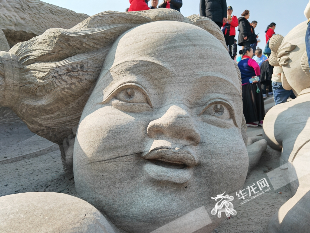 A close-up look at the “Giant Stone Carving”.