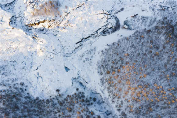 五大连池世界地质公园老黑山附近的熔岩台地（2月12日摄，无人机照片）。新华社记者 谢剑飞 摄