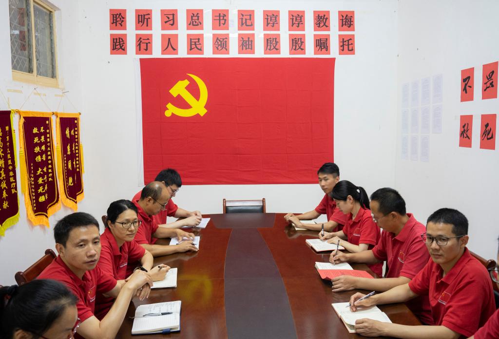 总书记的回信,激励他们续写大爱无疆的中国故事4