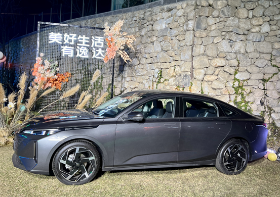 长安逸达侧面设计。 华龙网-新重庆客户端 张世钊 摄