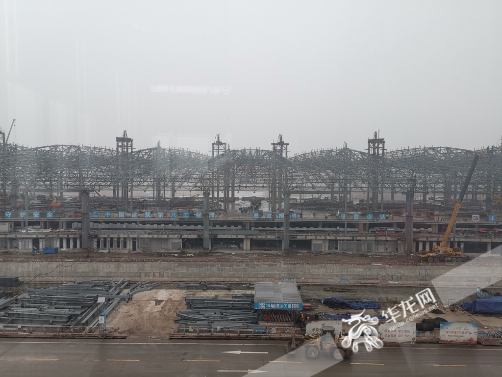 T3B航站楼的钢结构主体工程已基本完成。华龙网-新重庆客户端记者 伊永军 摄