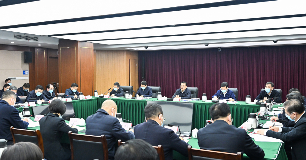 袁家军胡衡华调研数字重庆建设并召开座谈会强调</p><p>加强顶层设计 突出实战实效 以数字化助力赋能现代化新重庆建设1