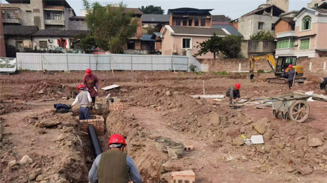 停车场建设正在有序推进。铜梁区融媒体中心供图