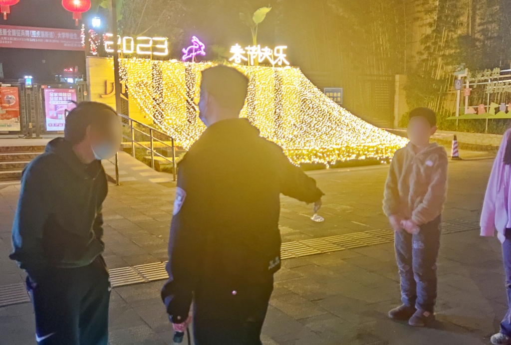 3浩浩回到家长身边。重庆高新区警方供图