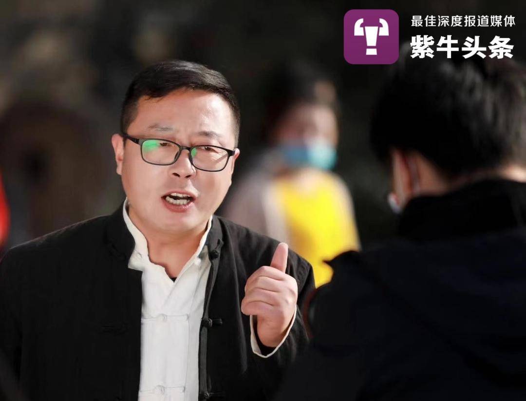 在景区演20年太监的金牌导游：当初被忽悠上岗，如今成心中热爱3