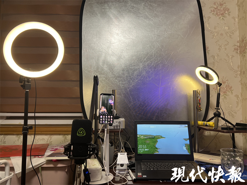 刚买房就失业，北漂青年返乡做直播，赚了钱给妈妈分红3