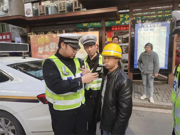 云阳县交巡警大队持续开展摩托车违法整治行动。云阳县公安局供图 华龙网发
