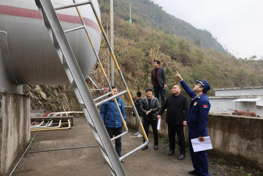 检查现场。彭水县消防救援大队供图 华龙网发