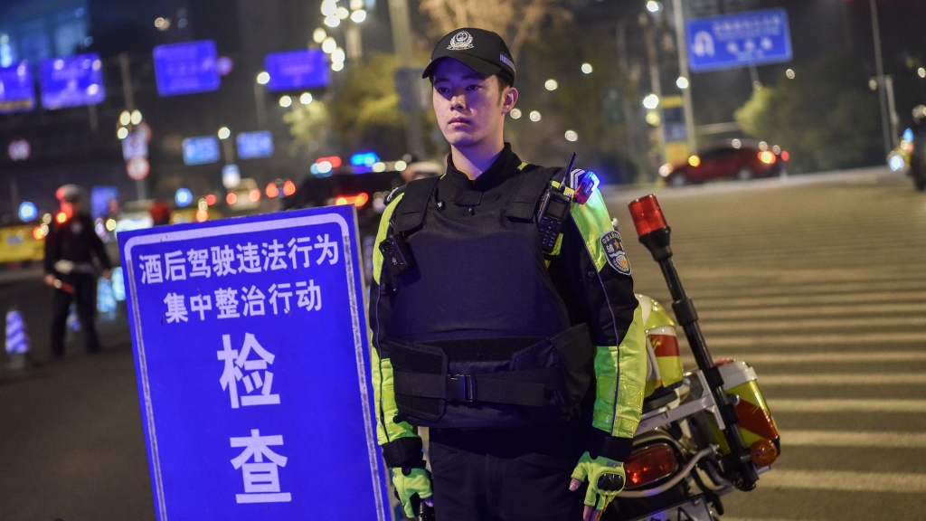 视频|重庆出动10.2万余人 开展严打严防春季攻势第二次清查行动