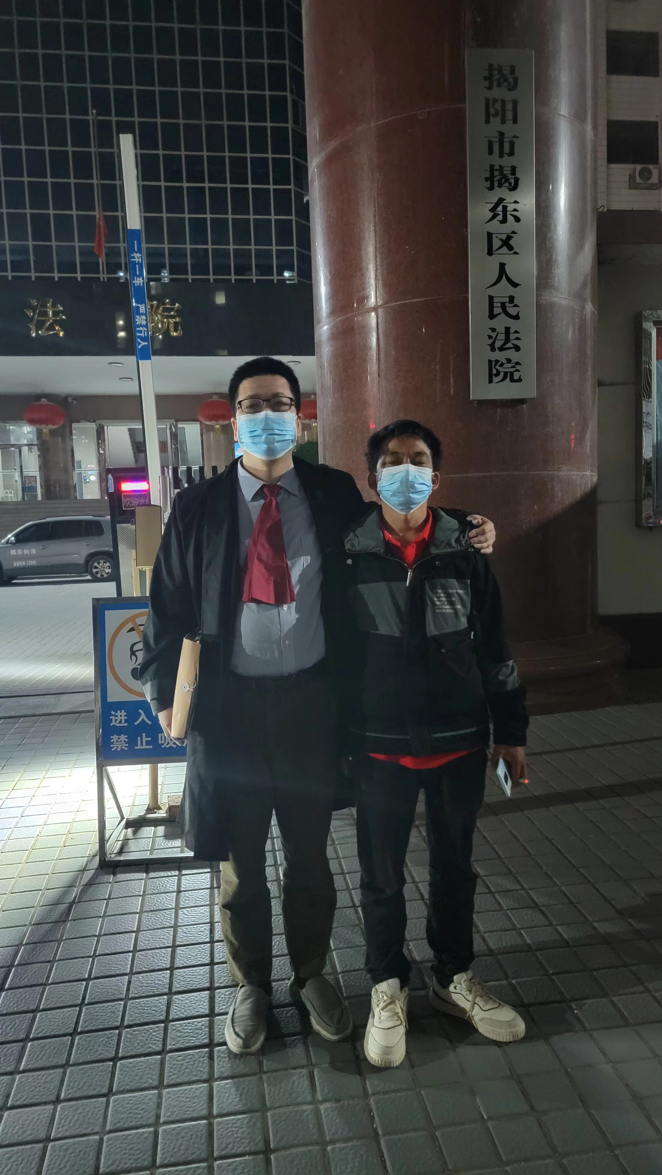 男子诱捕2只画眉鸟被判刑，二审检方撤诉后获6万余元国家赔偿2