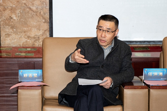 重庆师范大学新闻与传媒学院（新媒体学院）党委书记郑志坚