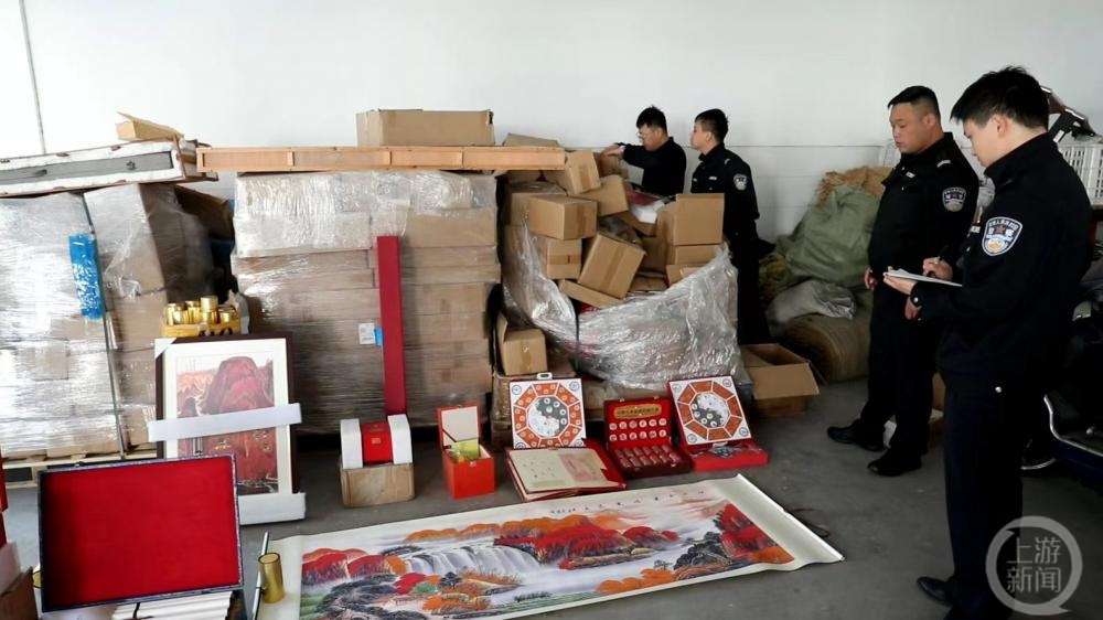 200元成本的“九龙玉玺”“千里江山图”,骗子忽悠老人2年花了49万2