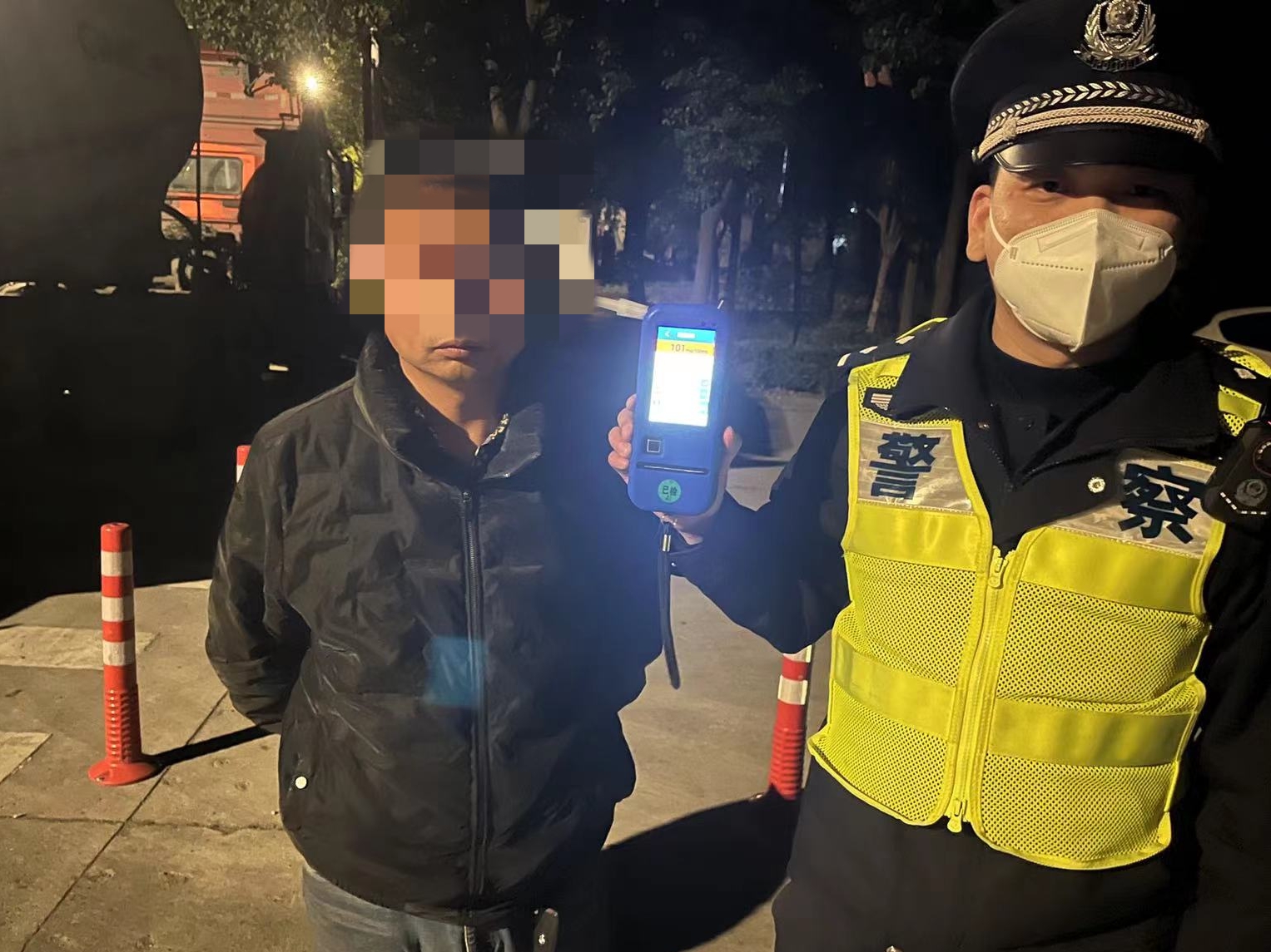 男子为“博眼球”晒酒驾与飙车，上海警方：刑拘，五年禁驾1
