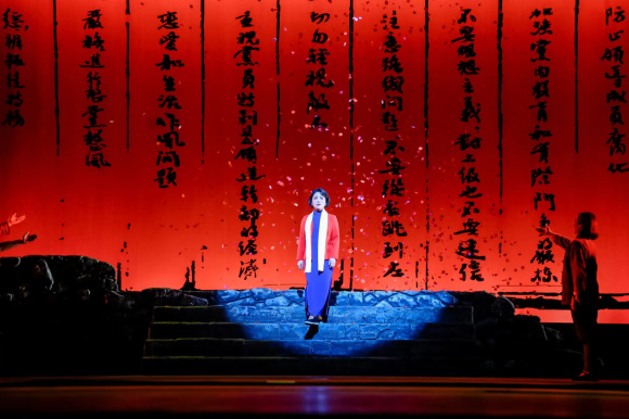 Stage photo of the opera “Jiang Jie”. (Photo provided by Chongqing Sichuan Opera Theatre)