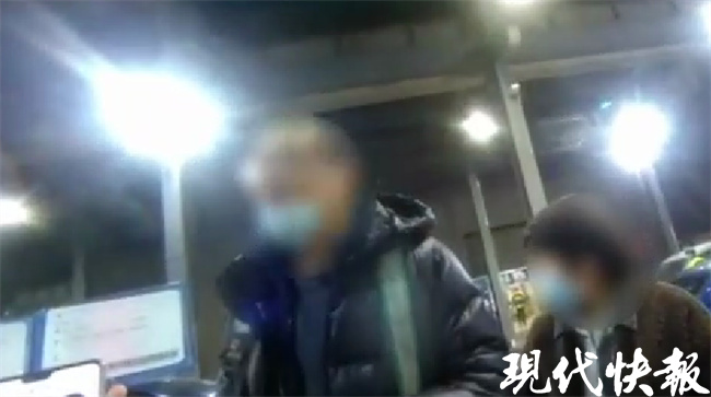 载人超员代驾司机“背锅”直喊冤 交警：这个规矩你要懂！