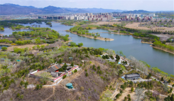 这是4月6日在北京市昌平区拍摄的大运河源头遗址公园（无人机照片）。新华社记者 陈钟昊 摄